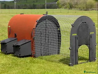 Mixed Breed poultry Deluxe Eco Hen House with Run - 6/8 Chickens - Advert 1