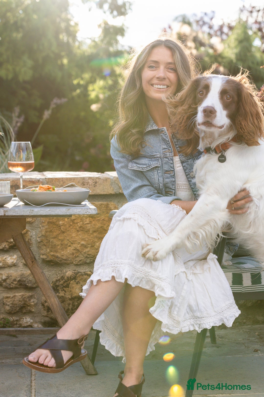 Gallery Image {{count}}