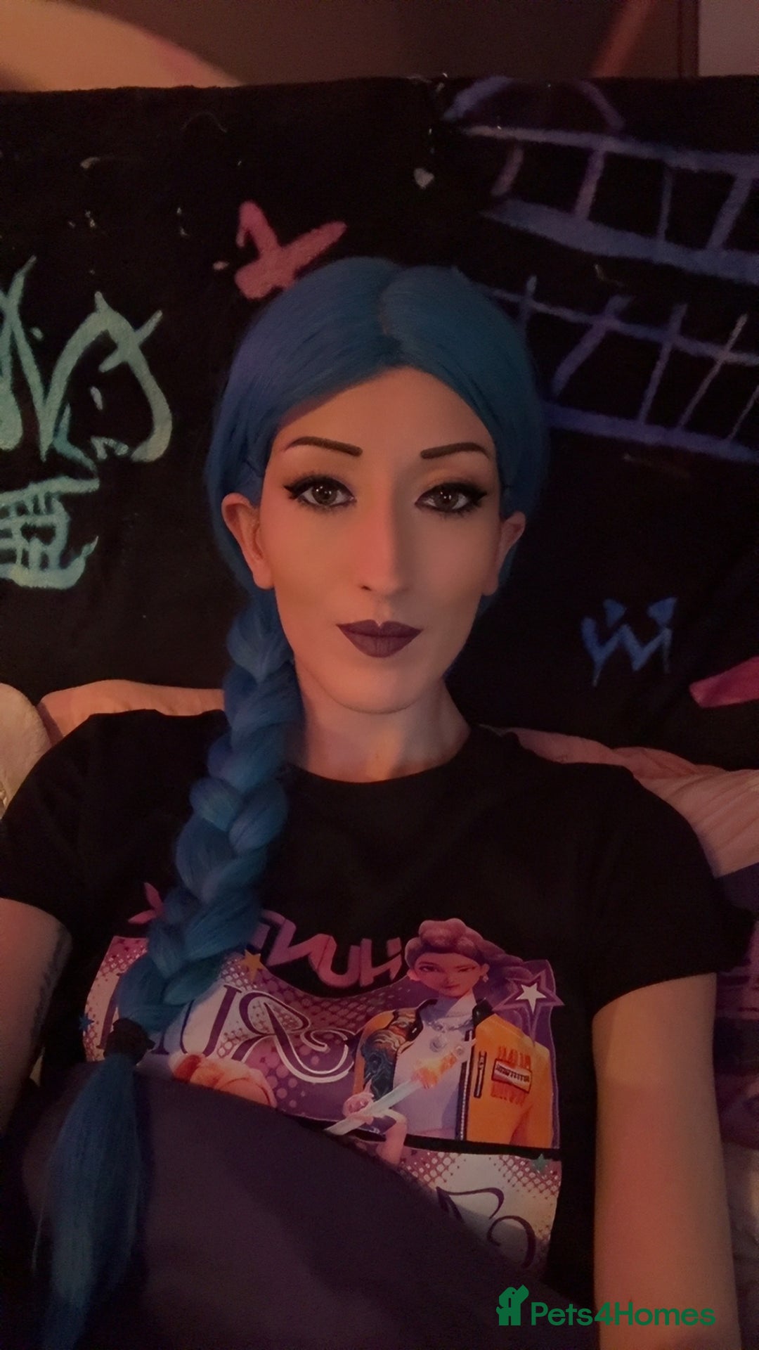 Gallery Image {{count}}