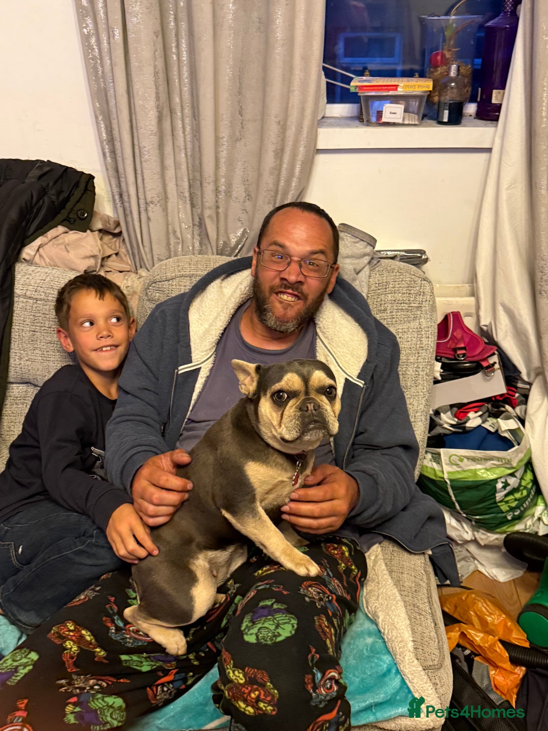 Gallery Image {{count}}