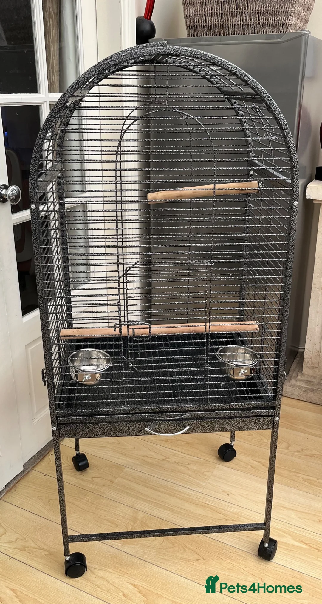 Parakeets birds for sale: Brand new bird cage  - Advert 1