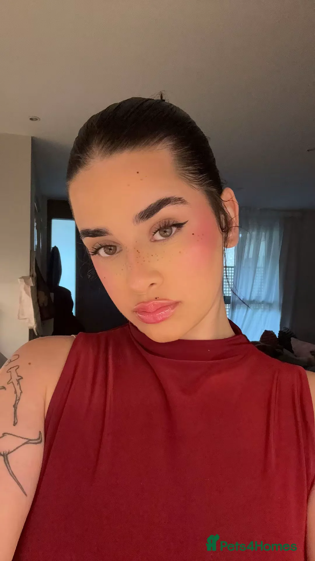 Gallery Image {{count}}