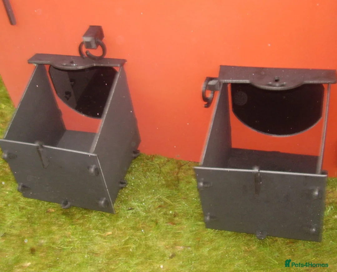 Chickens poultry for sale: Recycled Coop Run only  NO maintenance - Advert 15