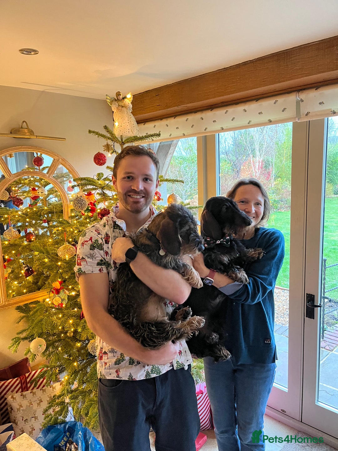 Gallery Image {{count}}