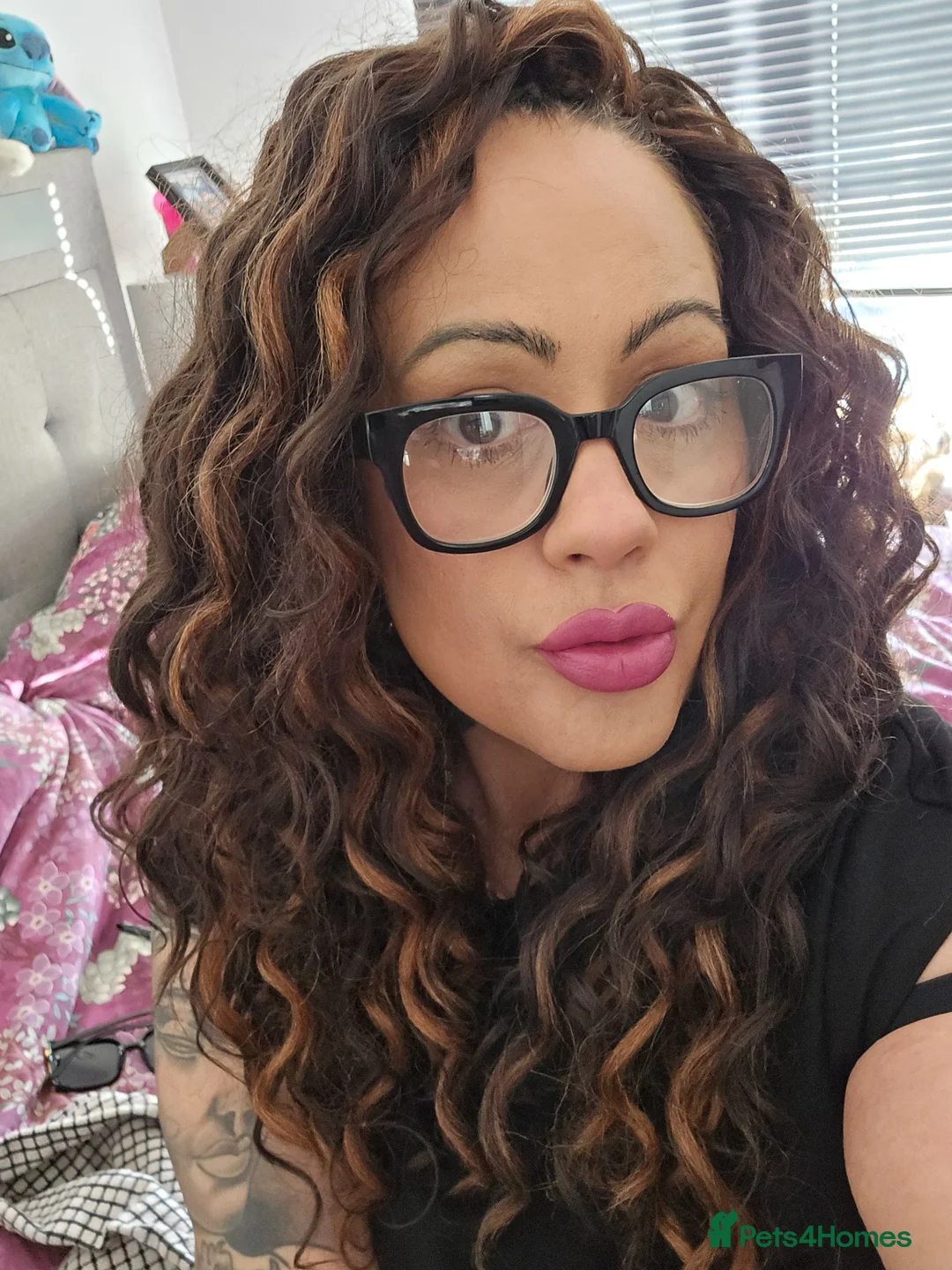 Gallery Image {{count}}