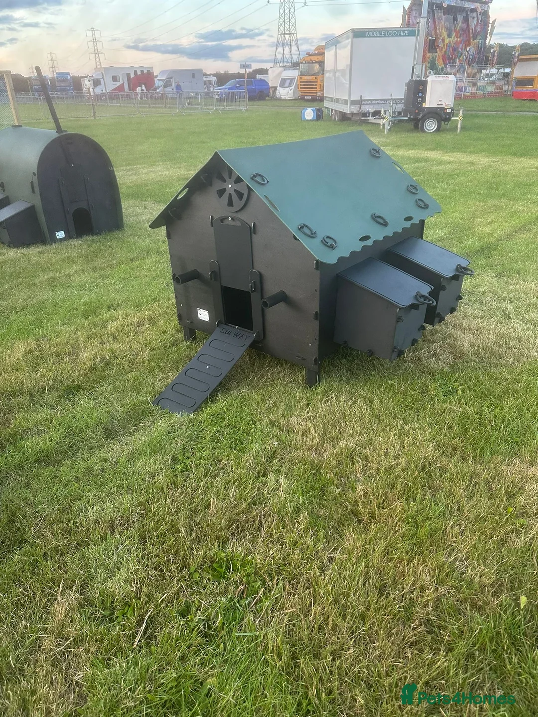 Chickens poultry for sale: Recycled Coop Run only  NO maintenance - Advert 4