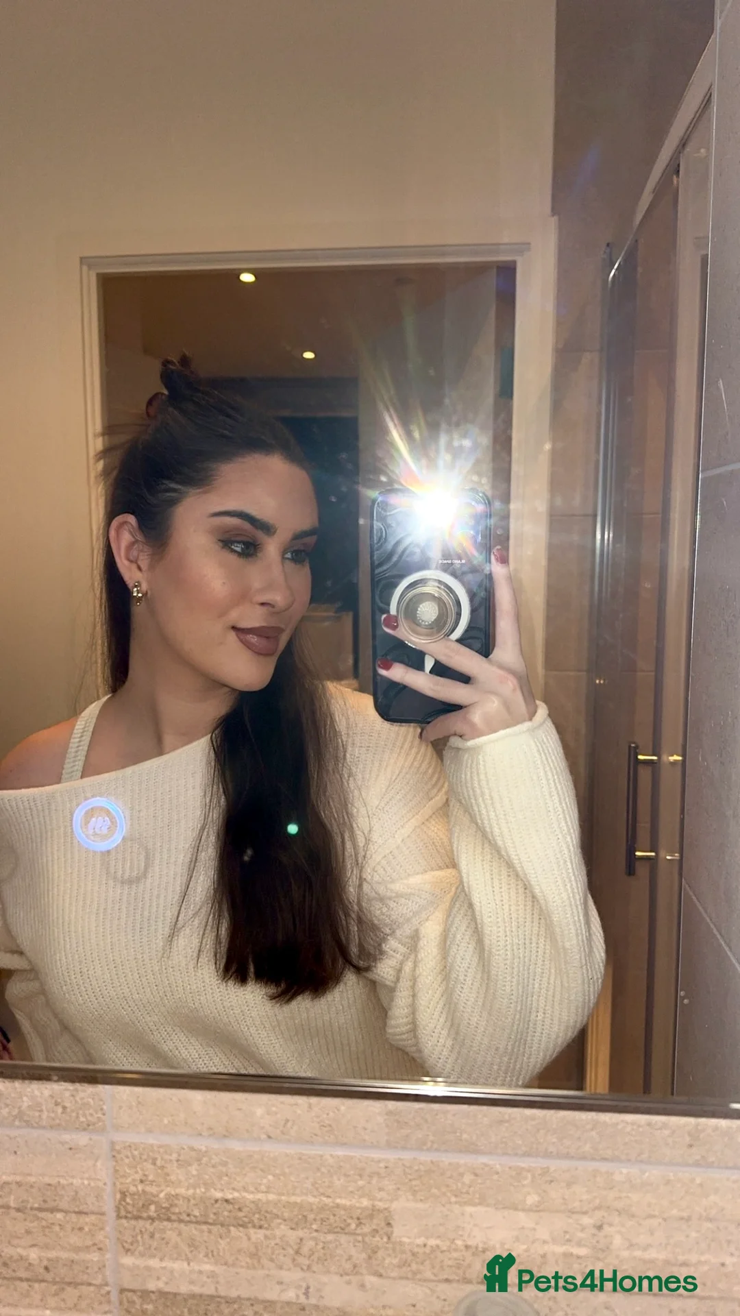 Gallery Image {{count}}