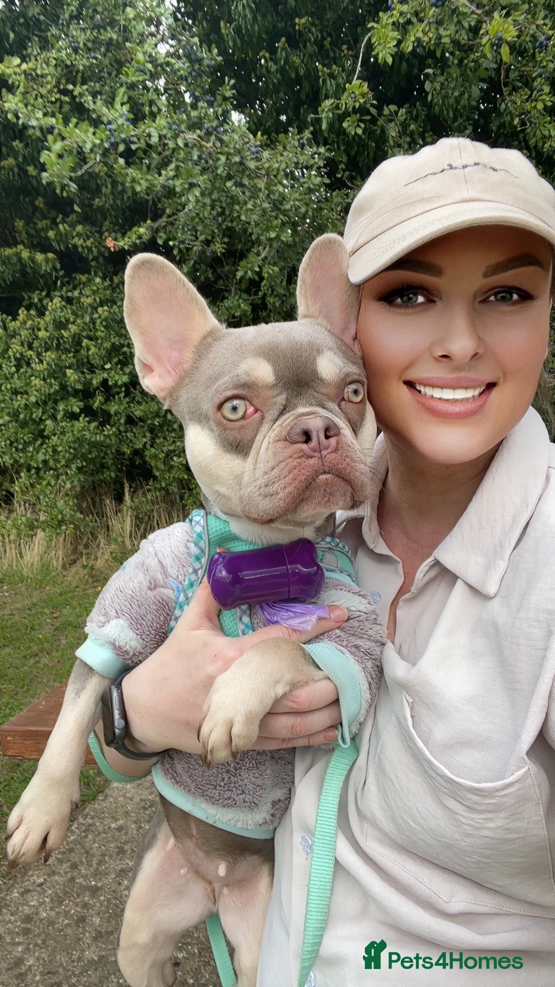 Gallery Image {{count}}