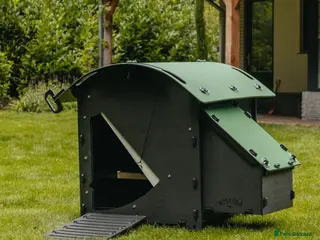 Mixed Breed poultry Chicken Coop House - Small - 3/5 Hens - Advert 9