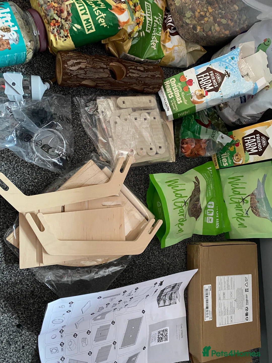 Hamster rodents for sale: BEAUTIUL FEMALE SYRIAN HAMSTER FULL SET UP  - Advert 5