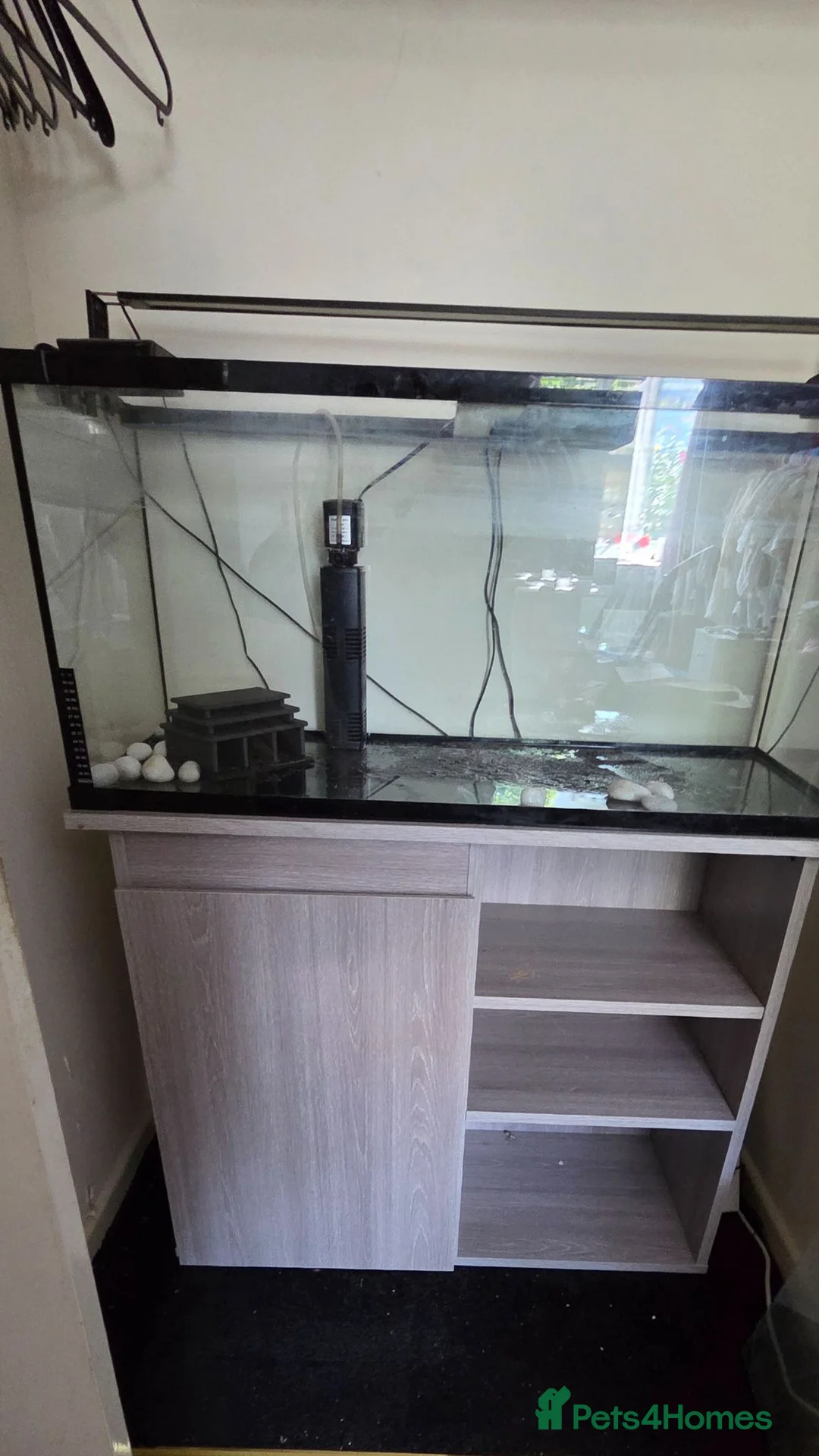 Other/Mixed Breed fish for sale: fish tank & unit  - Advert 7