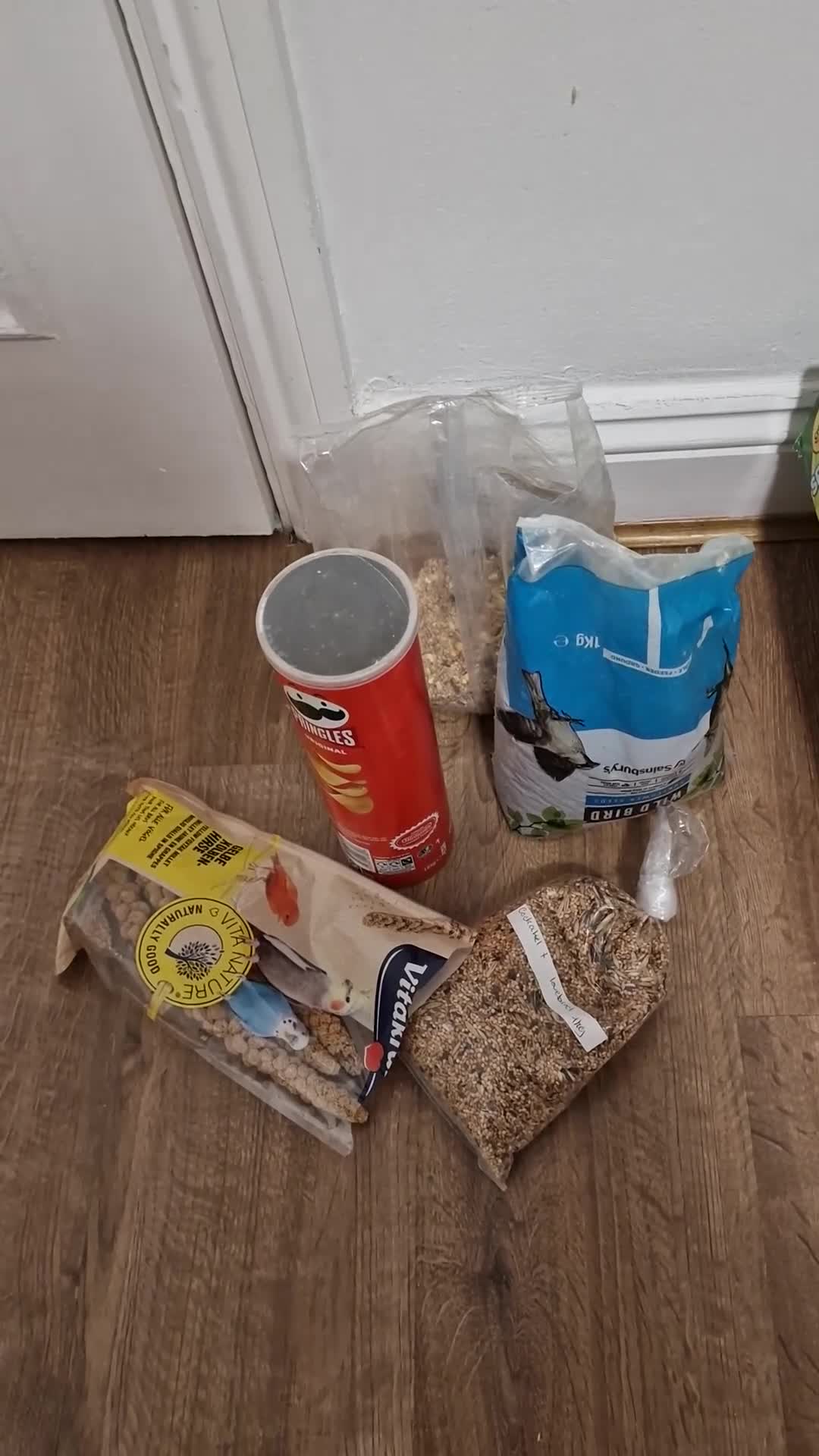 Cockatiels birds for sale: A male in a cage.NOT TAMED.Free local delivery. - Video 3